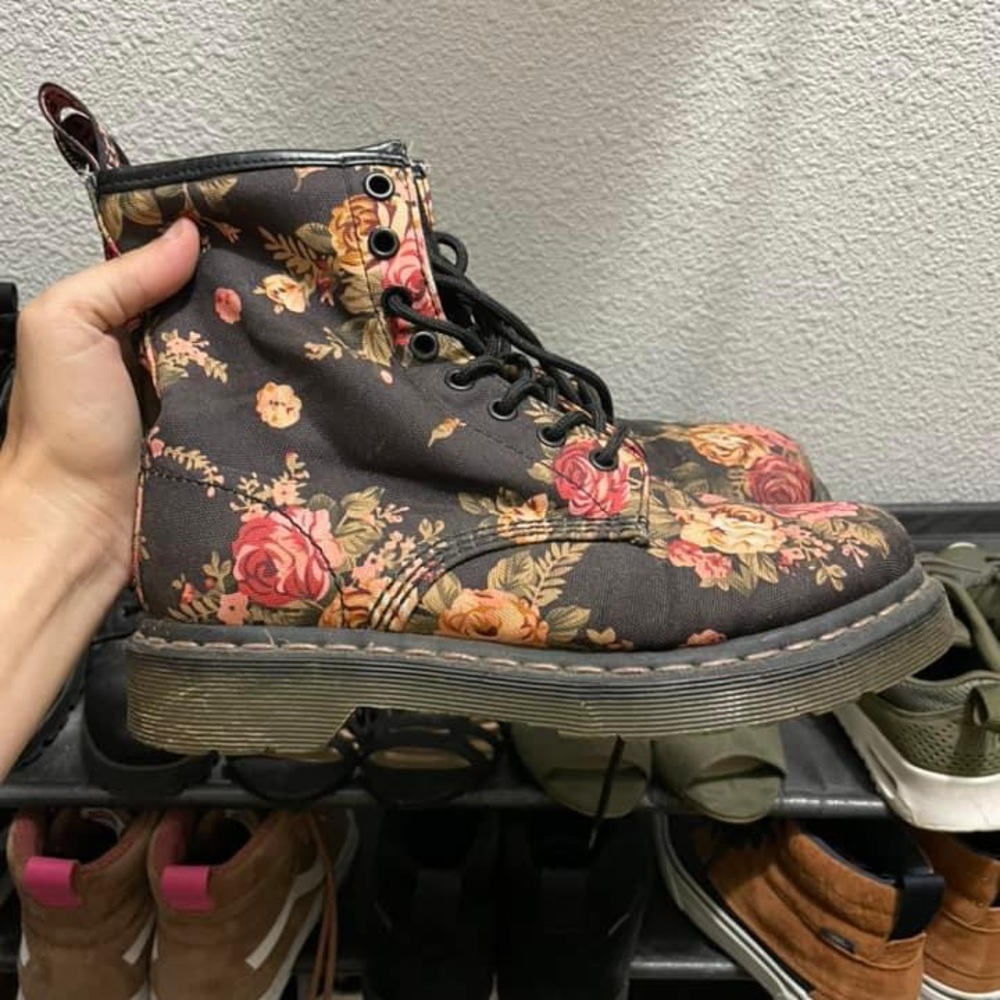 doc martens victorian floral